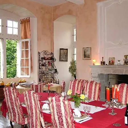 Chambres D'hotes Chateau De La Motte Frühstückspension