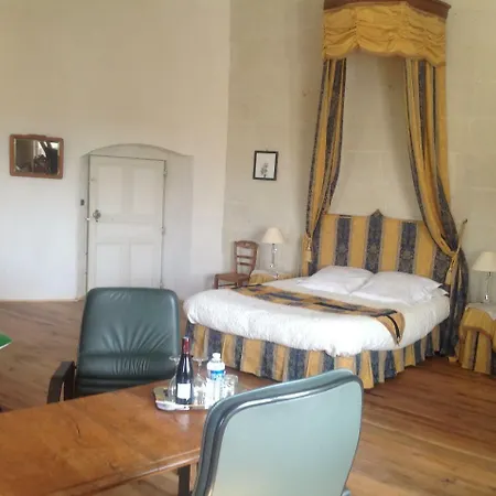 Chambres D'hotes Chateau De La Motte Bed & Breakfast