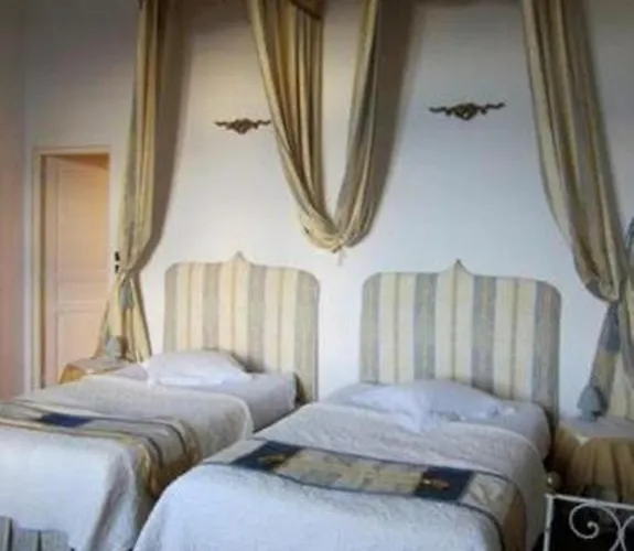Bed & Breakfast Chambres D'hotes Chateau De La Motte